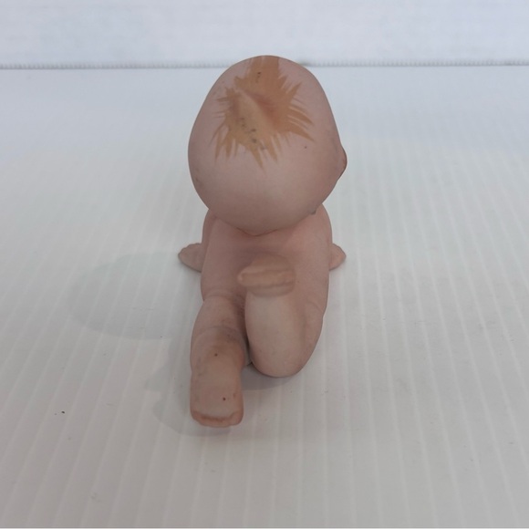 VTG Kewpie Doll Porcelain Bisque Baby Crawling  Figurine - Picture 3 of 9